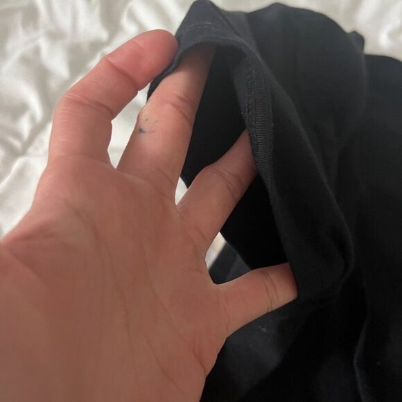 Brandy Melville / John Galt Rae Top Black One Side - Picture 7 of 10